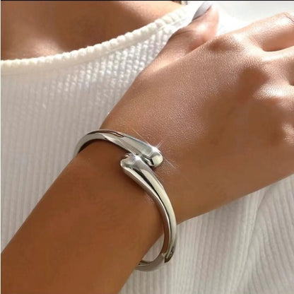 Simple heavy metal temperament geometric circular smooth surface women's collar bracelet ring jewelry - Moze